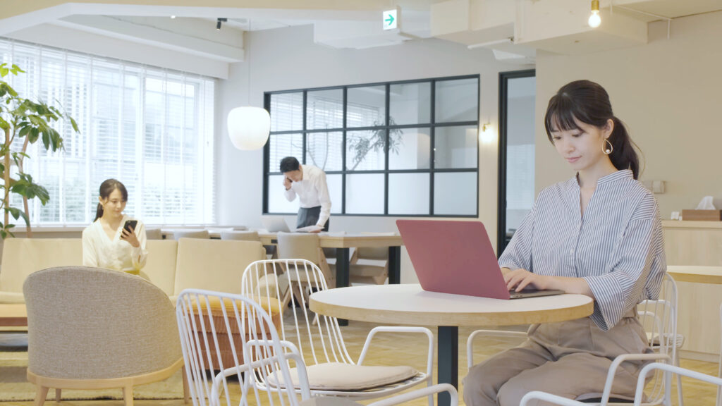 フリーアドレス